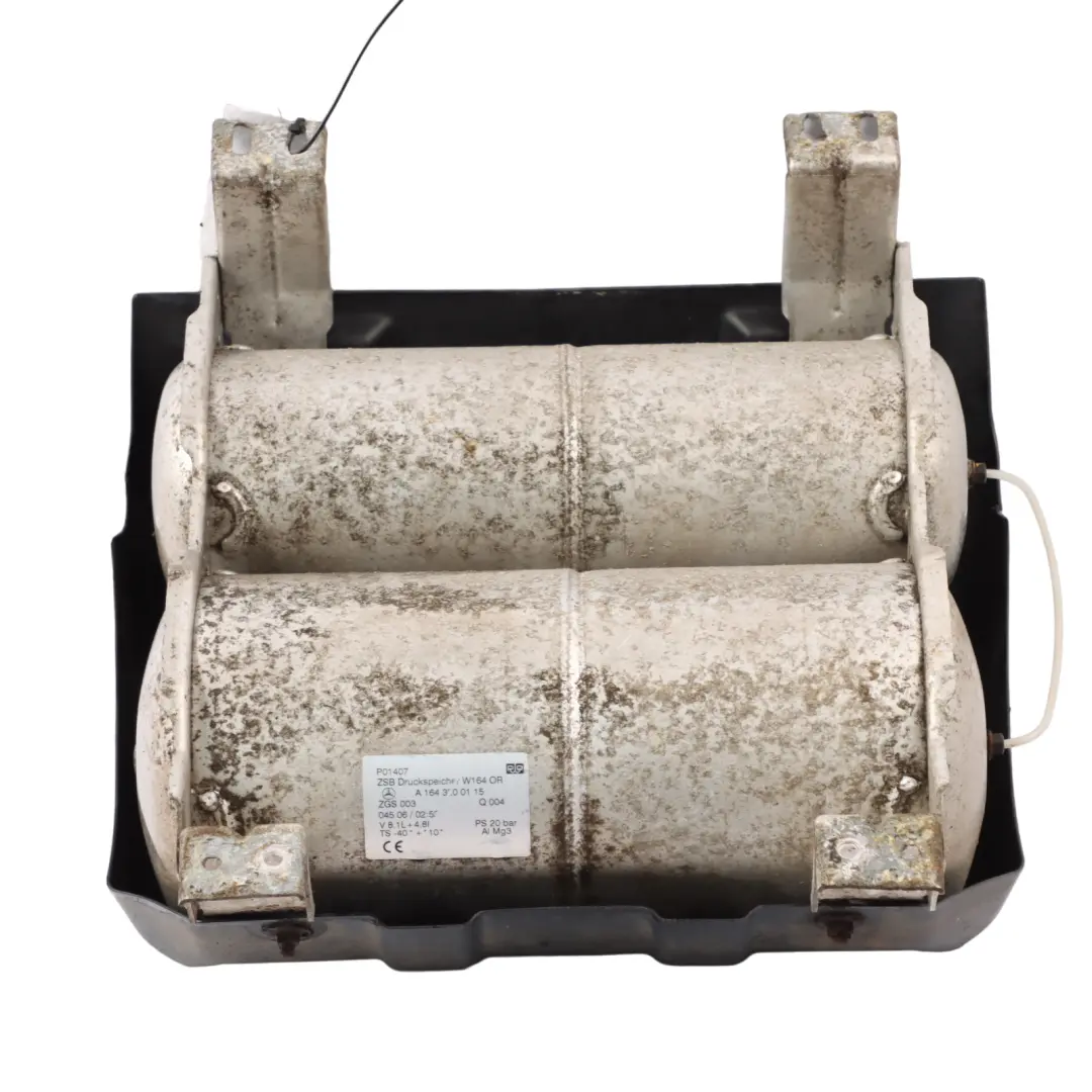 Self Leveling Air Suspension Pressure Tank Reservoir to Mercedes W164 with Part number A1643200115 Mercedes W164 Self Leveling Air Suspension Pressure Tank Reservoir - SKU A1643200115 - Part number A1643200115