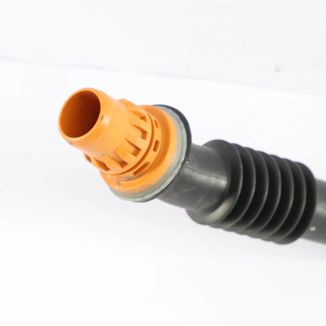 Tuyau de remplissage du réservoir de carburant pour Mercedes W164 Diesel à propos du numéro de pièce A1644703020 Mercedes W164 Diesel Tuyau de remplissage du réservoir de carburant - SKU A1644703020 - Numéro de pièce A1644703020