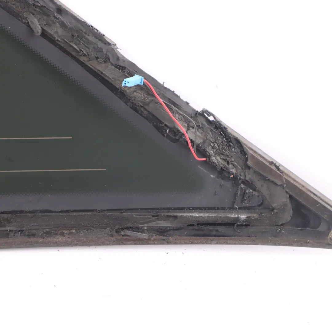 Ventana Lateral Fija Trasera Izquierda AS3 ESG para Mercedes ML W164 con número de pieza A1646700911 Mercedes ML W164 Ventana Lateral Fija Trasera Izquierda AS3 ESG - SKU A1646700911 - Número de pieza A1646700911