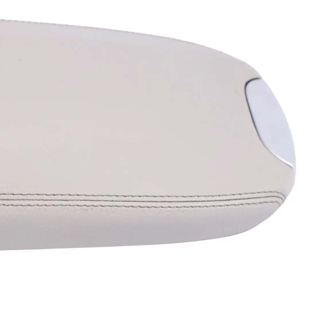 Consolle Bracciolo Coperchio Portaoggetti Pelle Nappa Grigio per Mercedes ML W164 con numero di parte A1646801219 Mercedes ML W164 Consolle Bracciolo Coperchio Portaoggetti Pelle Nappa Grigio - SKU A1646801219-1 - Numero di parte A1646801219