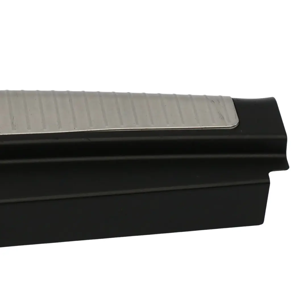 Maletero Carga Borde Embellecedor Cubremaletero Negro para Mercedes W164 con número de pieza A1646900987 Mercedes W164 Maletero Carga Borde Embellecedor Cubremaletero Negro - SKU A1646900987-2 - Número de pieza A1646900987