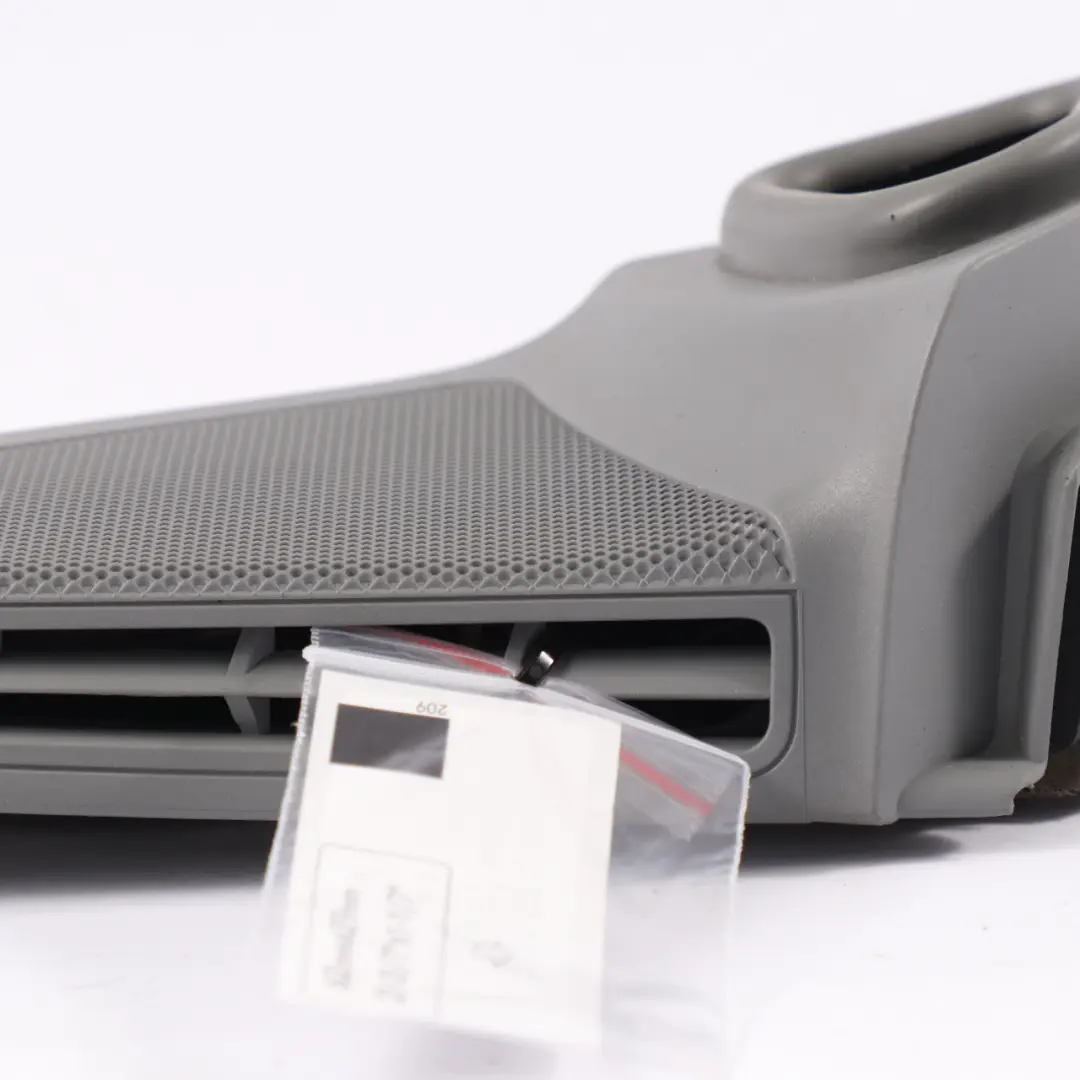 Enveloppe de haut parleur avant gauche pour Mercedes W164 à propos du numéro de pièce A1647250198 Mercedes W164 Enveloppe de haut parleur avant gauche - SKU A1647250198-1 - Numéro de pièce A1647250198