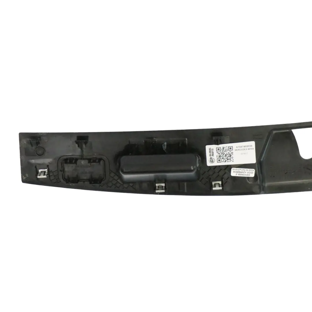 Mercedes ML W164 Baule Copertura del pannello di rivestimento Nero - SKU A1647400030 - Numero di parte A1647400030