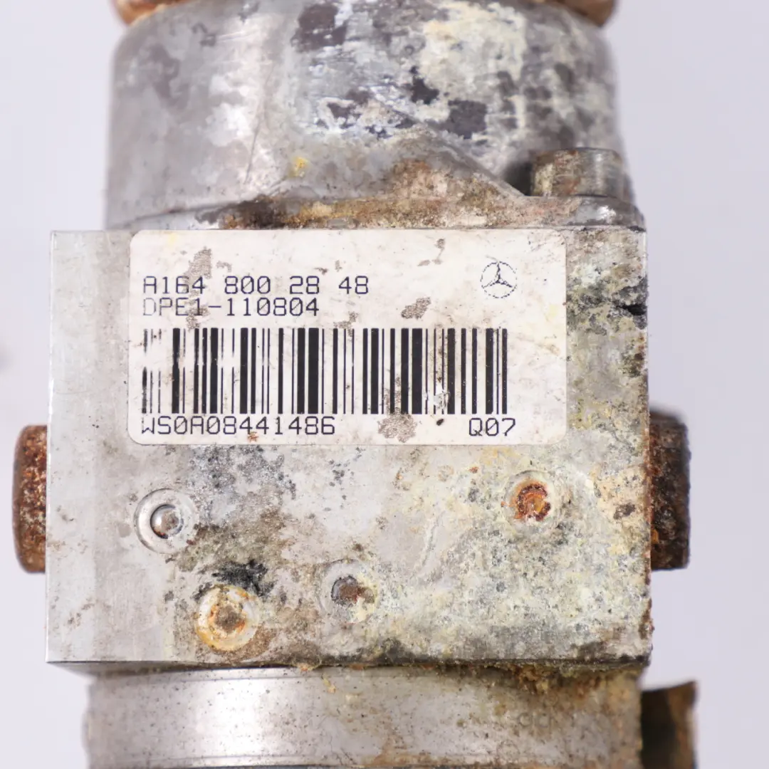Mercedes W164 Portón trasero Bomba Hidráulica Tapa Muelle Puntal - SKU A1648003048 - Número de pieza A1648003048