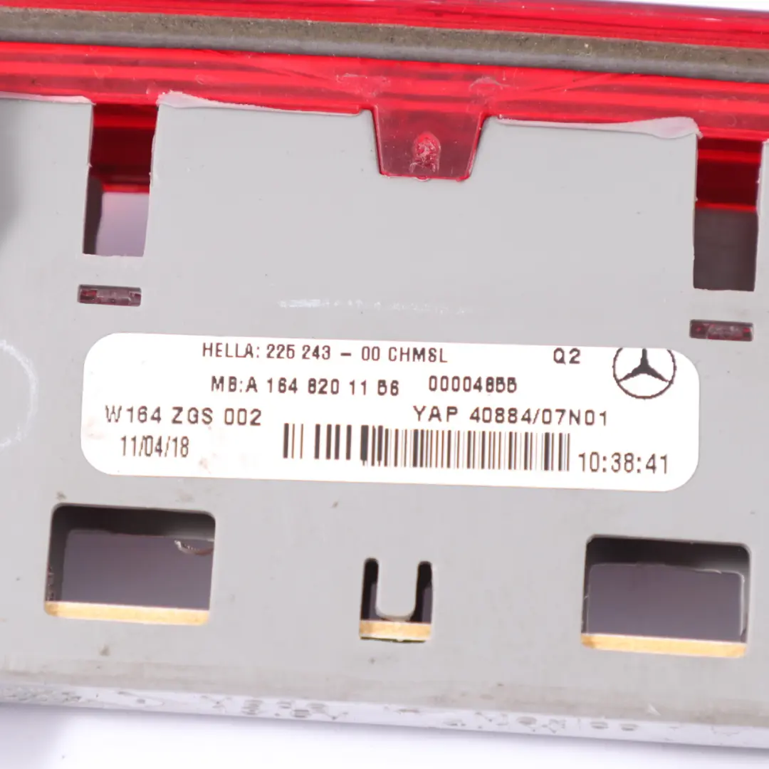 Hinten Zusätz Liche Dritte Brems Leuchte für Mercedes ML W164 mit Teilenummer A1648201056 Mercedes ML W164 Hinten Zusätz Liche Dritte Brems Leuchte - SKU A1648201056 - Teilenummer A1648201056