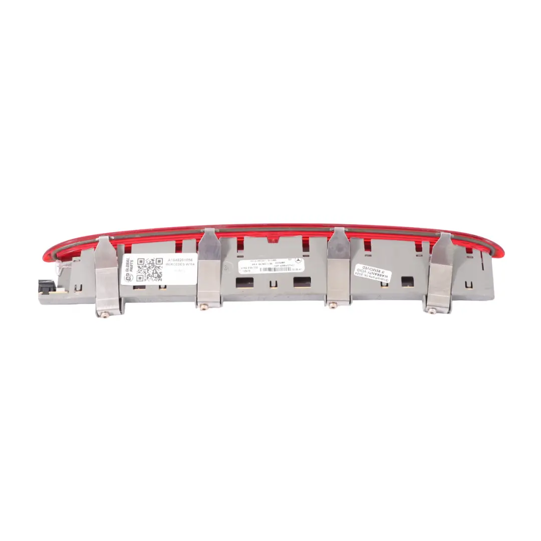 Luce Di Stop Aggiuntiva Posteriore per Mercedes ML W164 con numero di parte A1648201056 Mercedes ML W164 Luce Di Stop Aggiuntiva Posteriore - SKU A1648201056 - Numero di parte A1648201056