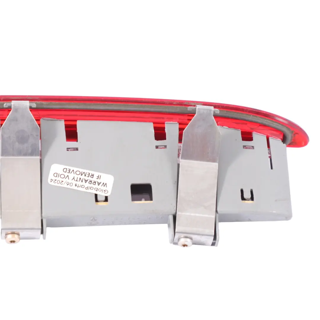 Trzecie Światło Stop do Mercedes ML W164 o numerze A1648201056 Mercedes ML W164 Trzecie Światło Stop - SKU A1648201056 - Numer Części A1648201056