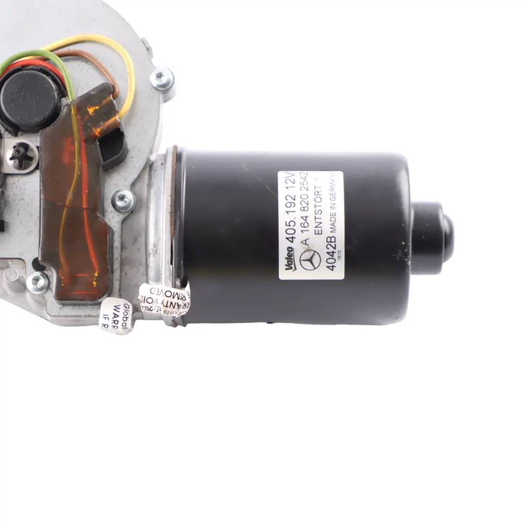 Windscreen Wiper Linkage Motor to Mercedes ML W164 with Part number A1648202542 Mercedes ML W164 Windscreen Wiper Linkage Motor - SKU rhd-A1648202542 - Part number A1648202542