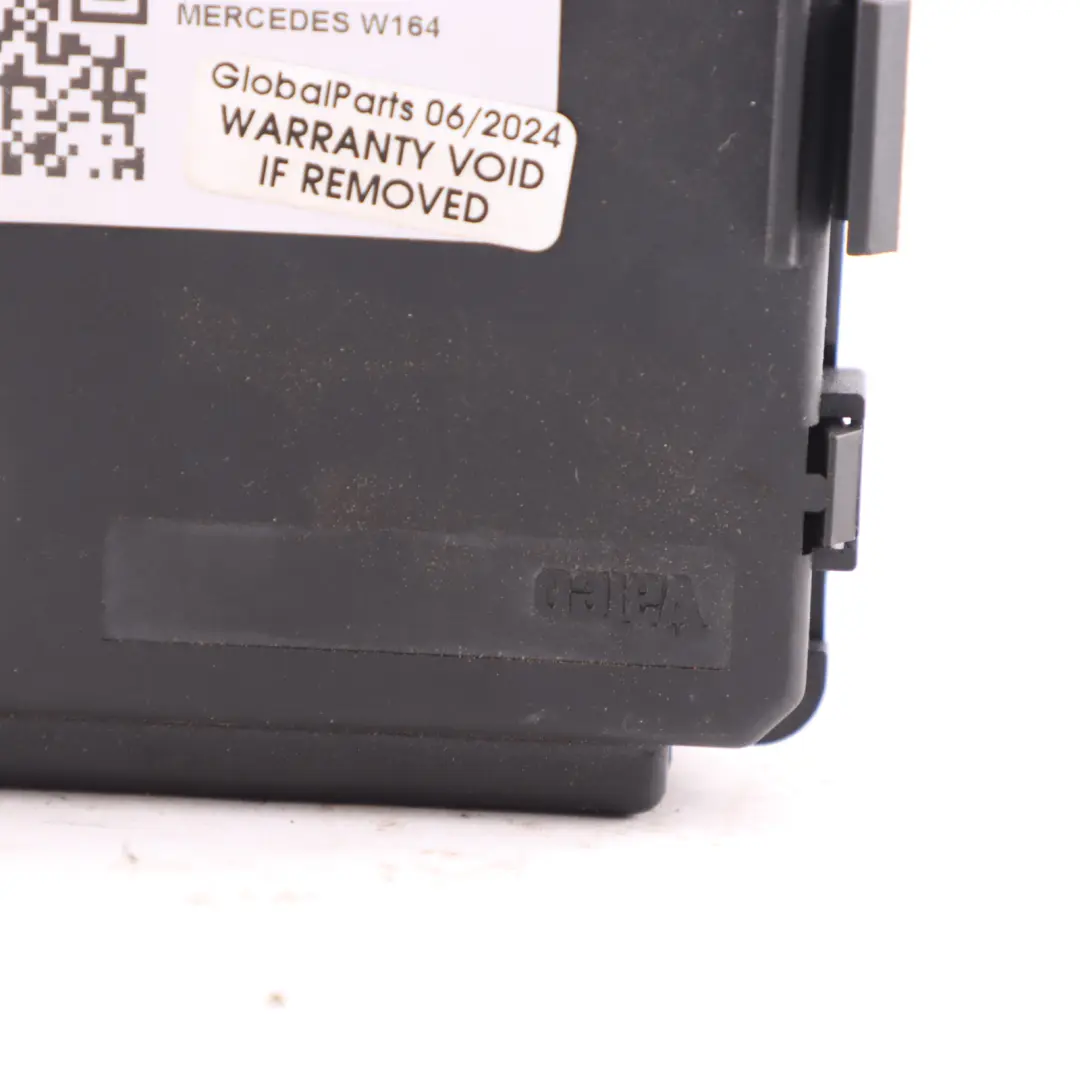 Module Power Trunk Lid Control Unit ECU to Mercedes W164 Tailgate with Part number A1648204926 Mercedes W164 Tailgate Module Power Trunk Lid Control Unit ECU - SKU A1648204926 - Part number A1648204926