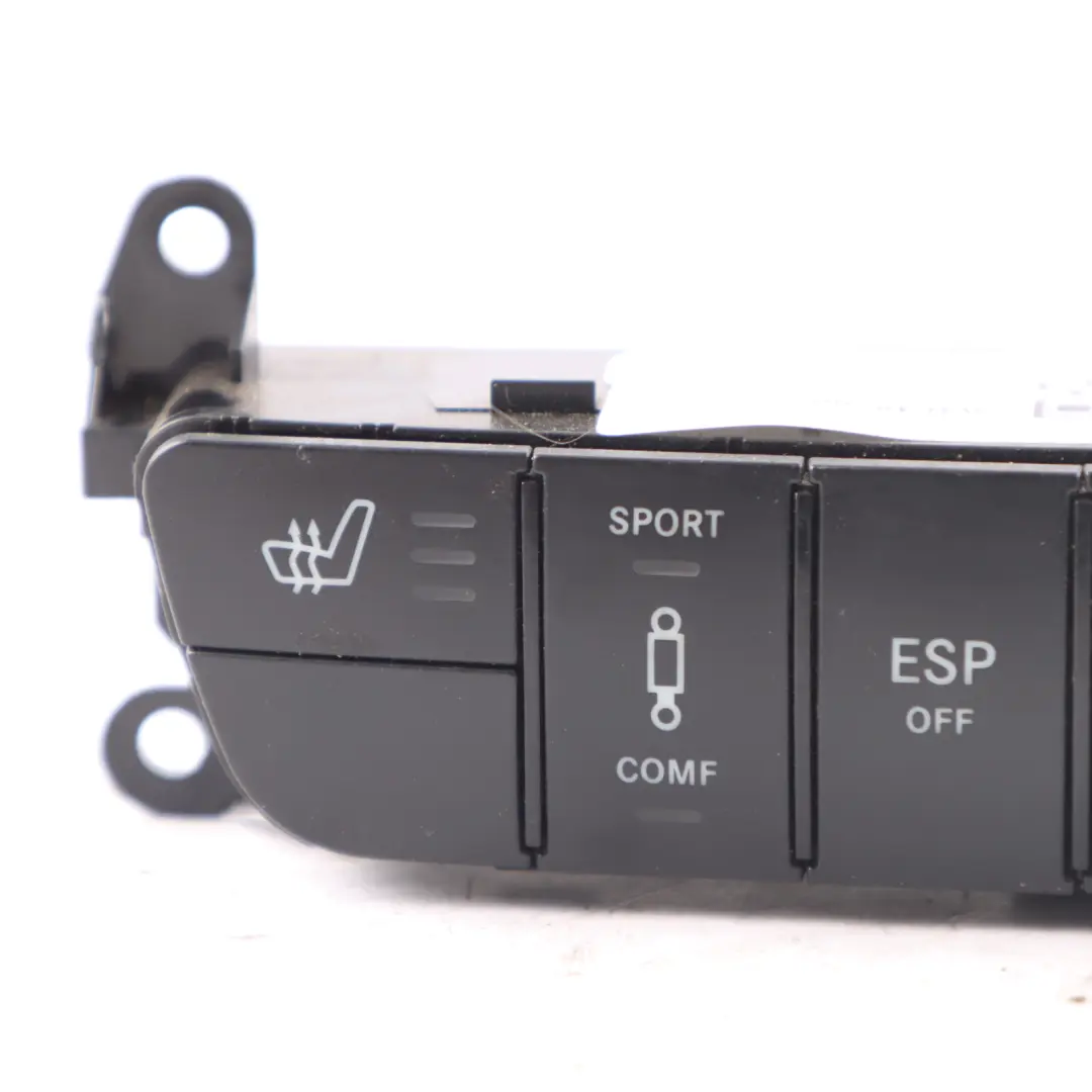 Interruttore Pulsante Controllo Sedile Riscaldato per Mercedes W164 con numero di parte A1648700710 Mercedes W164 Interruttore Pulsante Controllo Sedile Riscaldato - SKU A1648700710 - Numero di parte A1648700710