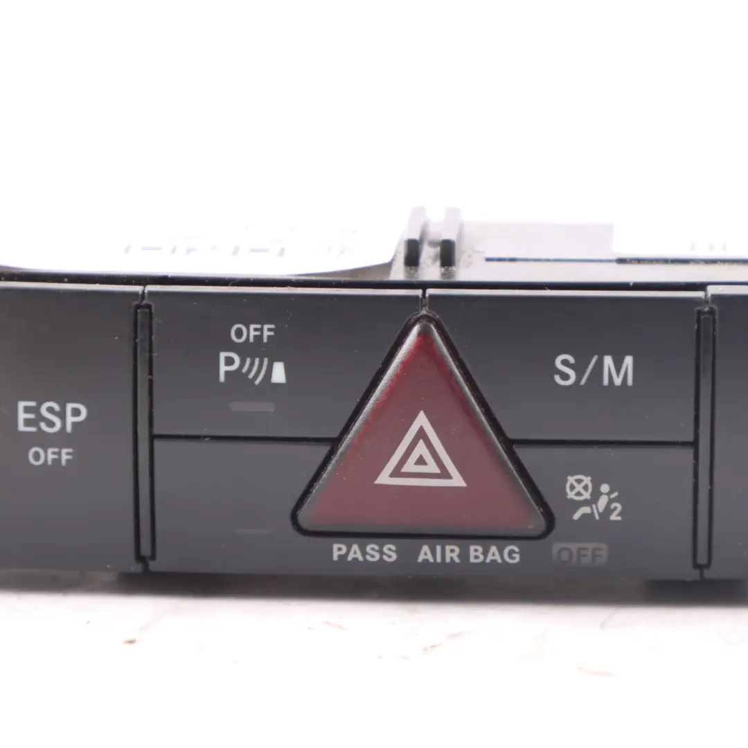 Mercedes W164 Bouton De Commande De Siège Chauffant - SKU A1648700710 - Numéro de pièce A1648700710