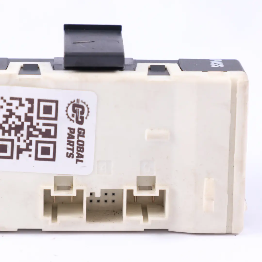 Módulo De La Unidad De Control De La Tapa Del Maletero para Mercedes W164 con número de pieza A1648702726 Mercedes W164 Módulo De La Unidad De Control De La Tapa Del Maletero - SKU A1648702726 - Número de pieza A1648702726