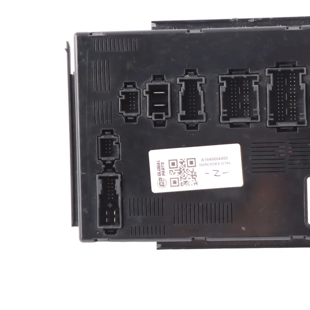 Módulo Sam Mercedes ML W164 Caja Relés Traseros Unidad Control SAM para con número de pieza A1649004400 Módulo Sam Mercedes ML W164 Caja Relés Traseros Unidad Control SAM - SKU A1649004400 - Número de pieza A1649004400