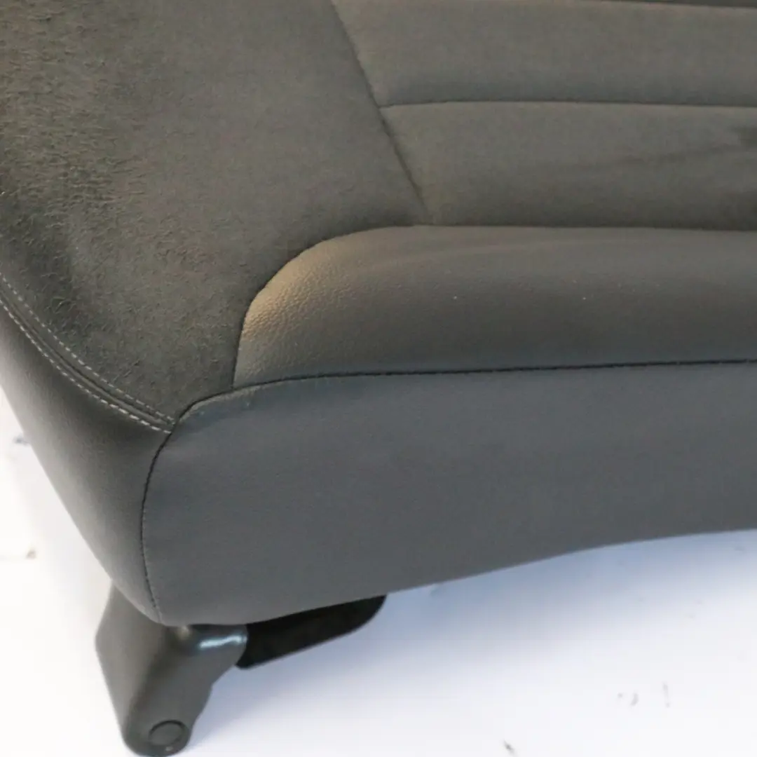 Coussin Siège Arrière Droit Siège Banquette Microfibre Anthracite pour Mercedes W164 à propos du numéro de pièce A1649204646 Mercedes W164 Coussin Siège Arrière Droit Siège Banquette Microfibre Anthracite - SKU A1649204646-2 - Numéro de pièce A1649204646