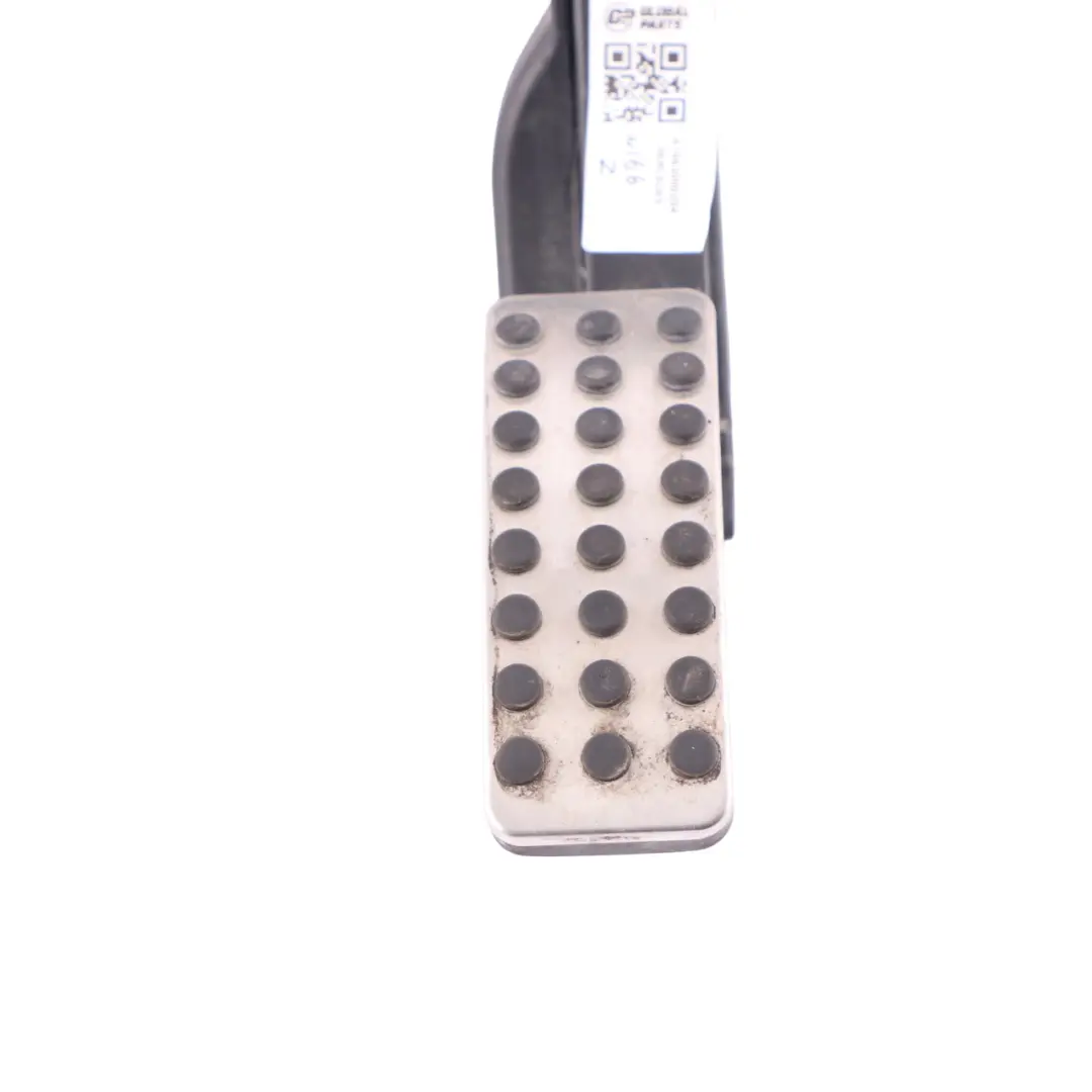 Accelerator Pedal Mercedes ML W166 Throttle Pedal Gas to with Part number A1663000204 Accelerator Pedal Mercedes ML W166 Throttle Pedal Gas - SKU A1663000204 - Part number A1663000204