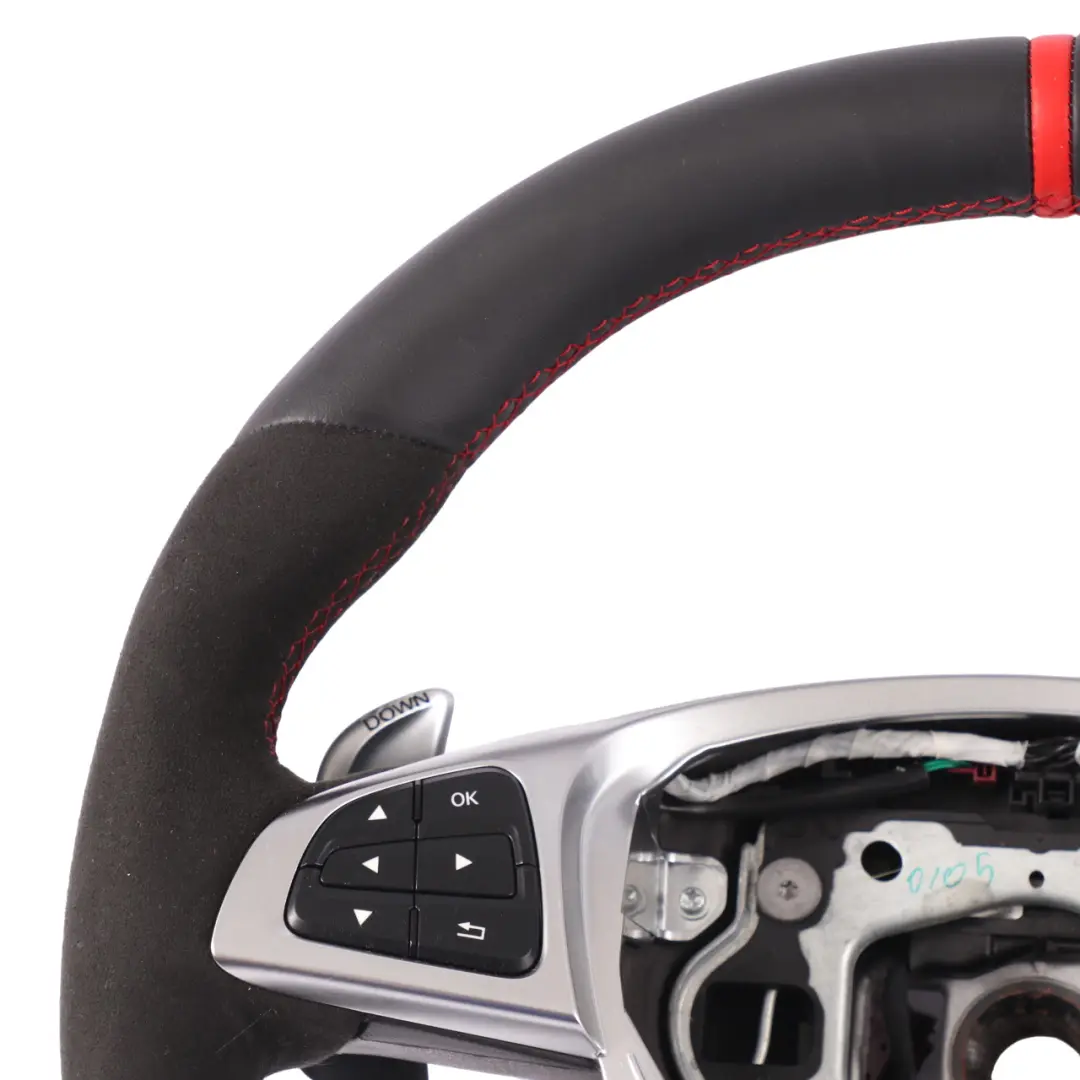 Volant Mercedes C117 W176 AMG NEUF Cuir Noir Alcantara Avec Palettes Changement pour à propos du numéro de pièce A1664601518 Volant Mercedes C117 W176 AMG NEUF Cuir Noir Alcantara Avec Palettes Changement - SKU A1664601518-1 - Numéro de pièce A1664601518