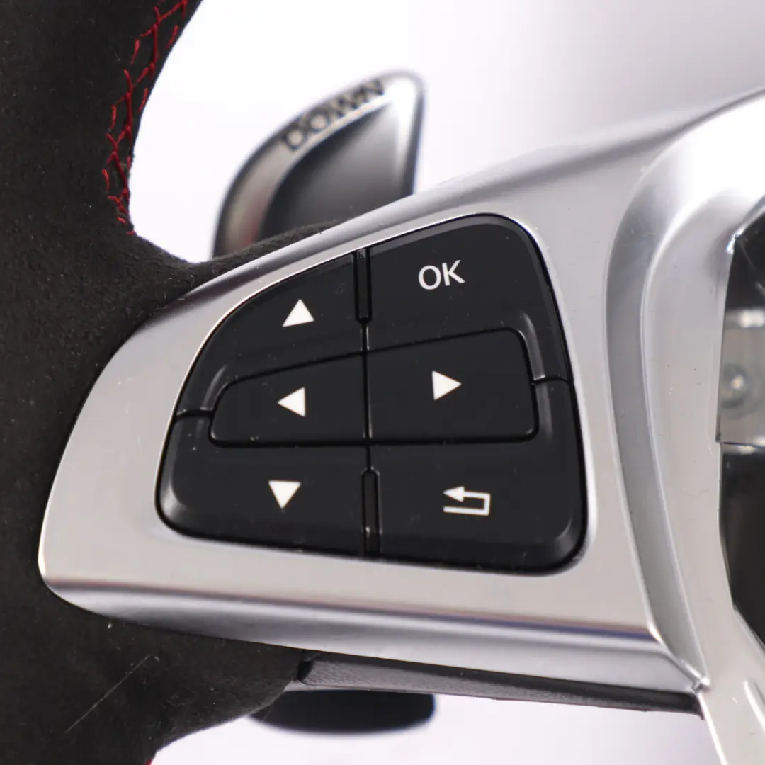 NUOVO NERO Pelle Alcantara Cambio al Volante per Volante Mercedes C117 W166 W176 AMG con numero di parte A1664601518 Volante Mercedes C117 W166 W176 AMG NUOVO NERO Pelle Alcantara Cambio al Volante - SKU A1664601518-1 - Numero di parte A1664601518