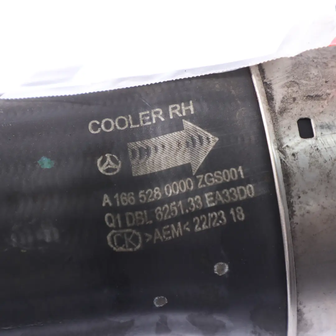 Tubo Intercooler Mercedes ML W166 GLE C292 OM642 Tubo aria di sovralimentazione per con numero di parte A1665280000 Tubo Intercooler Mercedes ML W166 GLE C292 OM642 Tubo aria di sovralimentazione - SKU A1665280000 - Numero di parte A1665280000