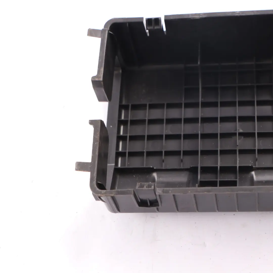 Sicherungskasten Relais Abdeckung Abschirmung Trim für Mercedes W166 mit Teilenummer A1665400180 Mercedes W166 Sicherungskasten Relais Abdeckung Abschirmung Trim - SKU A1665400180 - Teilenummer A1665400180