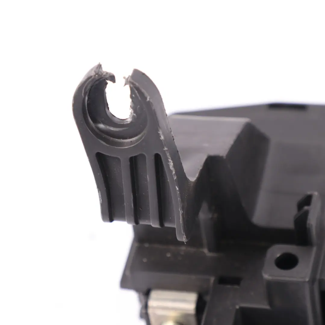 Mercedes W166 Caja de prefusibles F32/4 Caja de distribución energía - SKU A1665402950 - Número de pieza A1665402950