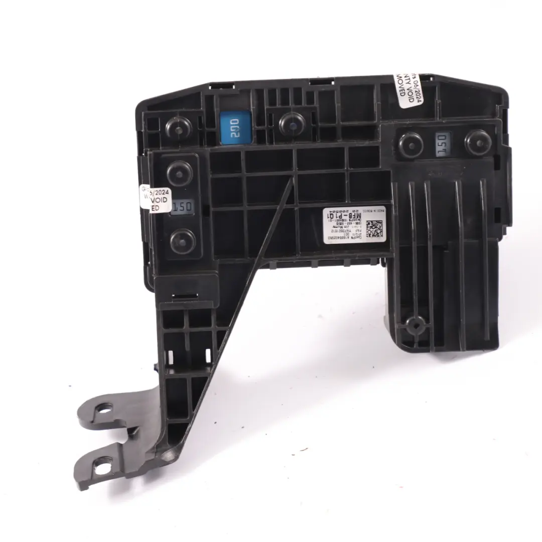 Vorsicherungskasten F32/4 Stromverteilerkasten für Mercedes W166 mit Teilenummer A1665402950 Mercedes W166 Vorsicherungskasten F32/4 Stromverteilerkasten - SKU A1665402950 - Teilenummer A1665402950