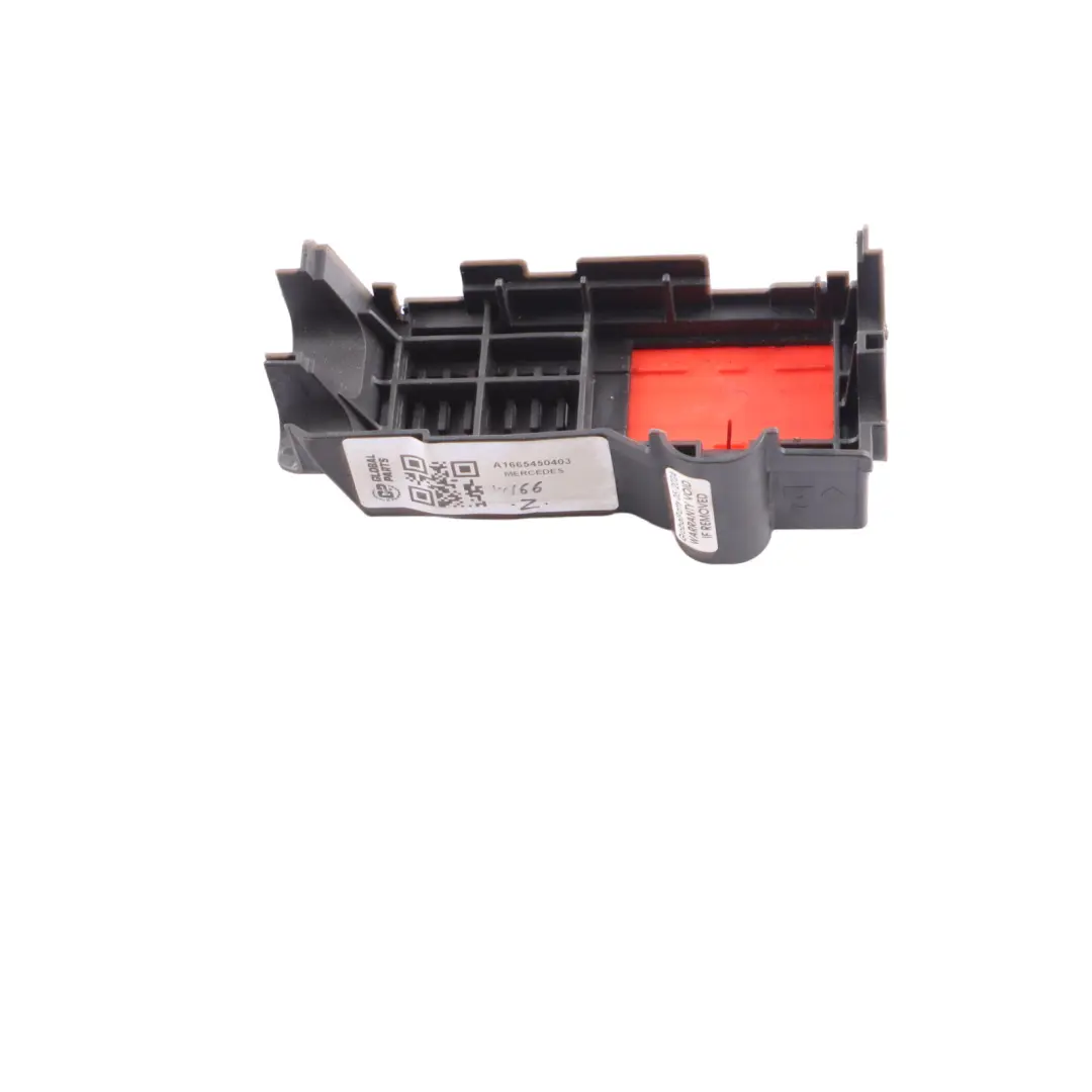 Jonction Boîte à fusibles Couvercle Borne positive pour Mercedes W166 à propos du numéro de pièce A1665450403 Mercedes W166 Jonction Boîte à fusibles Couvercle Borne positive - SKU A1665450403 - Numéro de pièce A1665450403