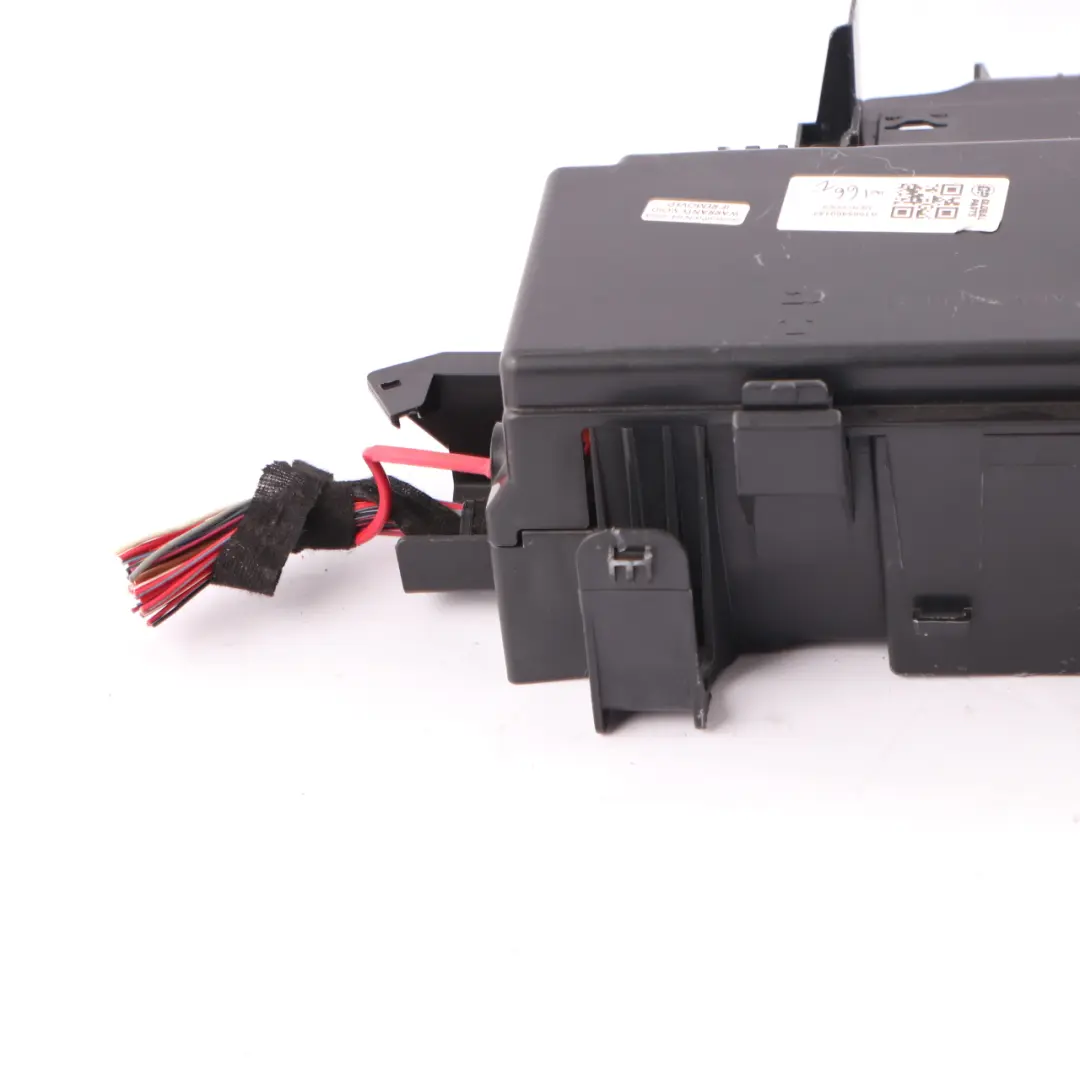 Boîte à fusibles Module de contrôle électrique pour Mercedes ML W166 à propos du numéro de pièce A1665460143 Mercedes ML W166 Boîte à fusibles Module de contrôle électrique - SKU A1665460143 - Numéro de pièce A1665460143