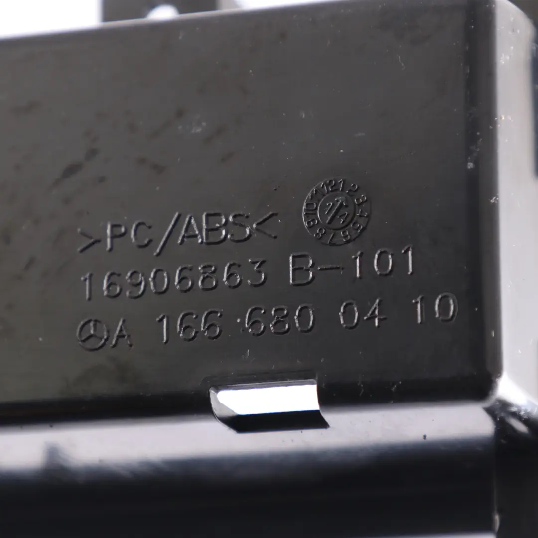 Compartiment console arrière Plateau rangement pour Mercedes ML W166 à propos du numéro de pièce A1666800410 Mercedes ML W166 Compartiment console arrière Plateau rangement - SKU A1666800410 - Numéro de pièce A1666800410