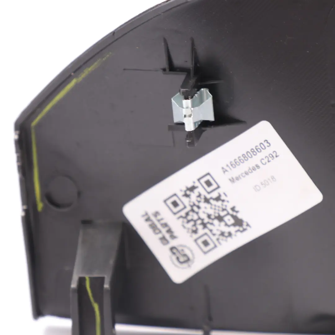 Dashboard Ende Seite Abdeckung Rechts Schwarz für Mercedes GLE C292 mit Teilenummer A1666808603 Mercedes GLE C292 Dashboard Ende Seite Abdeckung Rechts Schwarz - SKU A1666808603 - Teilenummer A1666808603