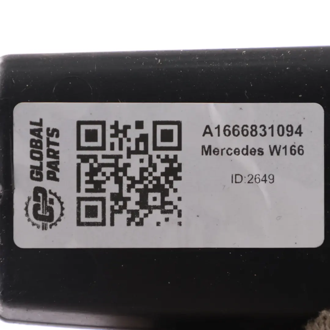 Mercedes ML W166 Inserire tappetino portaoggetti posteriore Console centrale - SKU A1666831094 - Numero di parte A1666831094