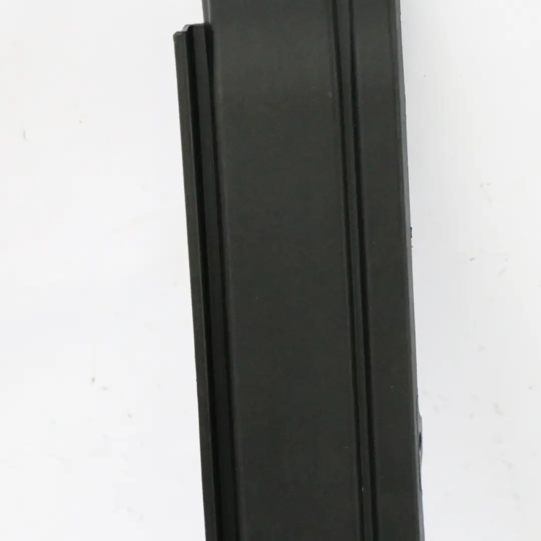 Embellecedor del panel de montaje del maletero derecho para Mercedes C292 con número de pieza A1666842800 Mercedes C292 Embellecedor del panel de montaje del maletero derecho - SKU A1666842800 - Número de pieza A1666842800