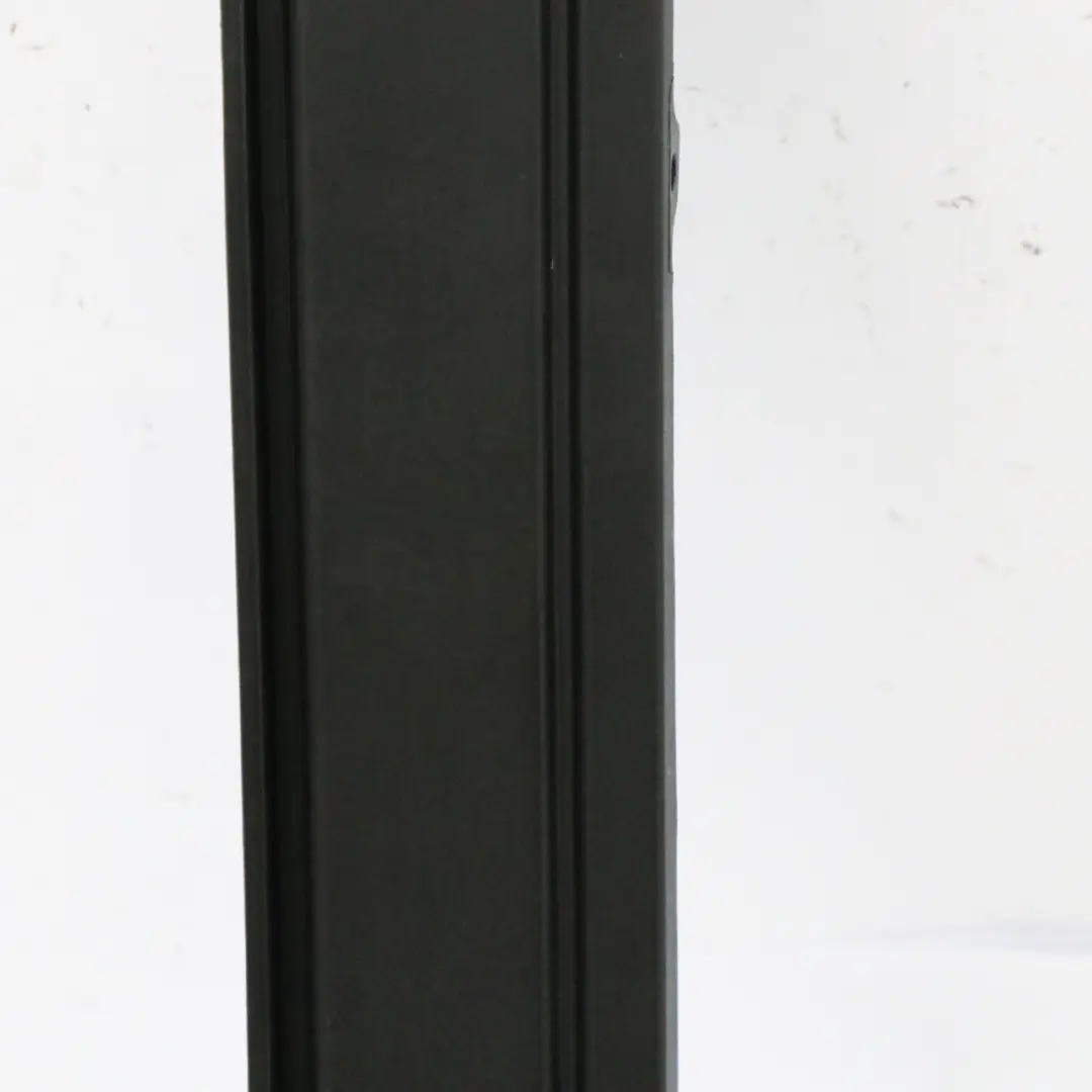 Stivale Striscia del bagagliaio Staffa Pannello destro per Mercedes C292 con numero di parte A1666842800 Mercedes C292 Stivale Striscia del bagagliaio Staffa Pannello destro - SKU A1666842800 - Numero di parte A1666842800