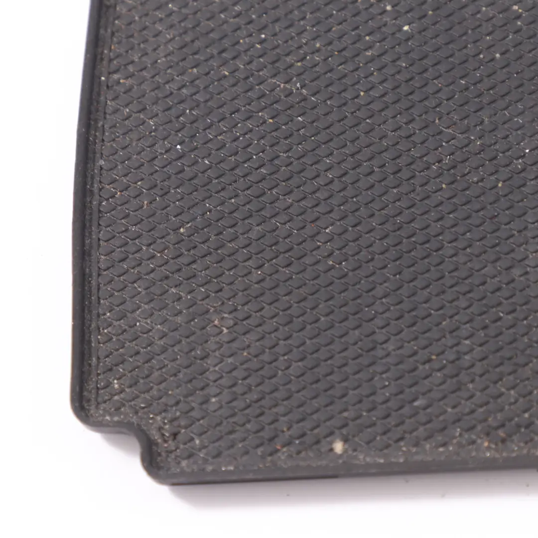 Rangement central Accoudoir Plateau Mat pour Mercedes GLE C292 ML W166 à propos du numéro de pièce A1666890000 Mercedes GLE C292 ML W166 Rangement central Accoudoir Plateau Mat - SKU A1666890000 - Numéro de pièce A1666890000