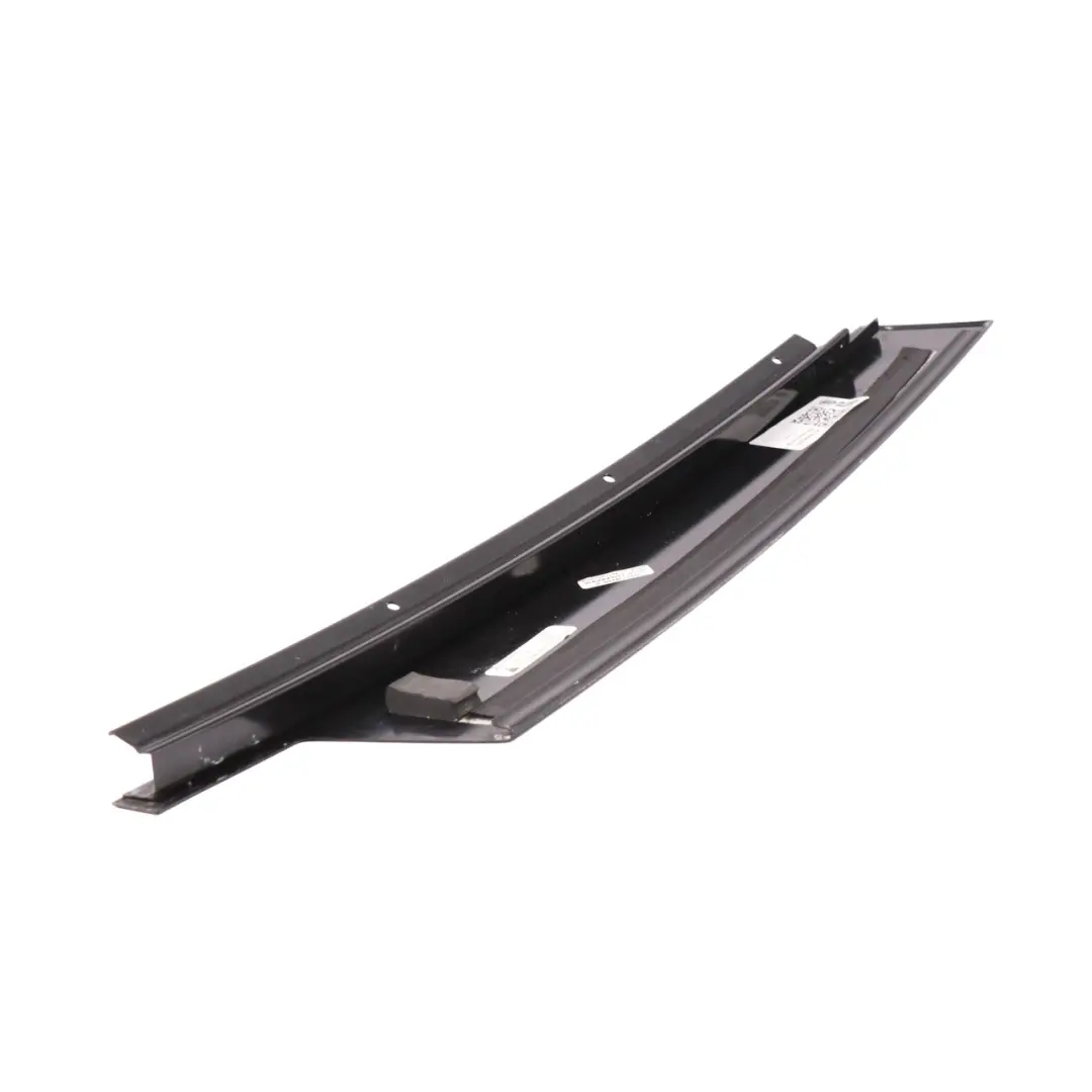 Mercedes W166 Couvercle Colonne B Porte Avant Droite Finisher - SKU A1666900087 - Numéro de pièce A1666900087