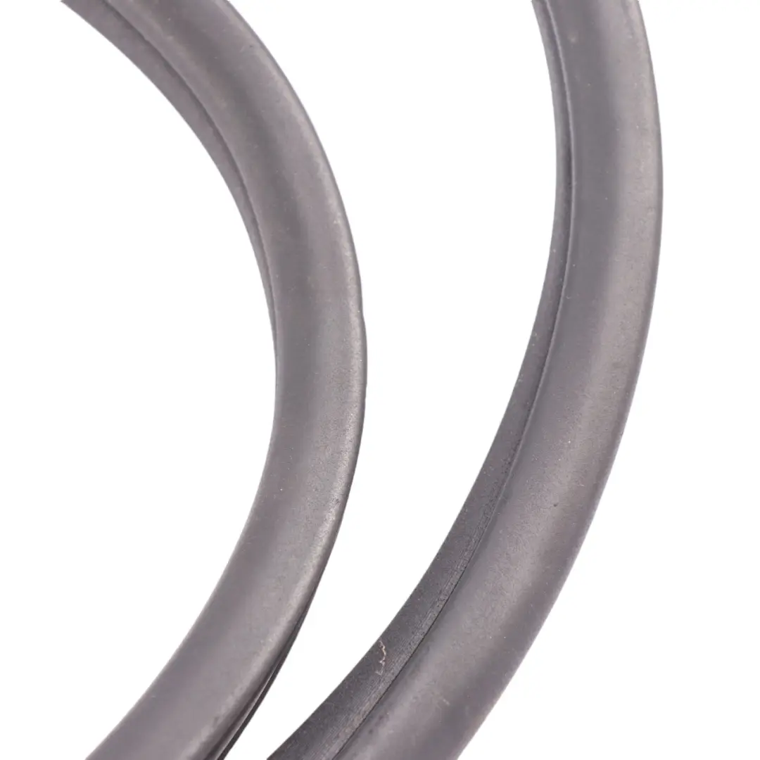 Mercedes ML W166 Uszczelka Drzwi Przód Lewa Prawa - SKU A1666970051 - Numer Części A1666970051