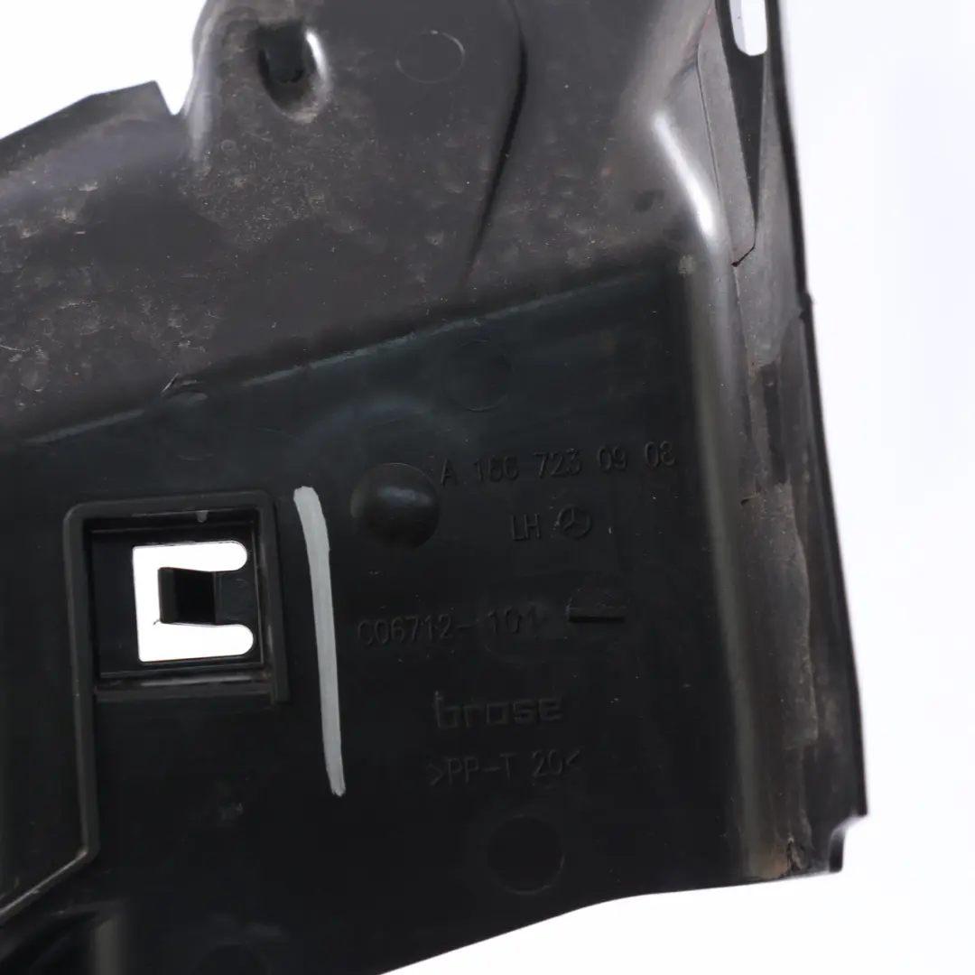 Serrure de porte avant gauche pour Mercedes ML W166 GLE C292 à propos du numéro de pièce A1667230908 Mercedes ML W166 GLE C292 Serrure de porte avant gauche - SKU A1667230908 - Numéro de pièce A1667230908