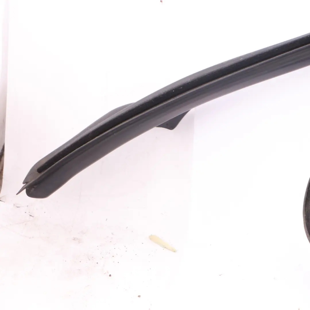 Window Guide Mercedes ML W166 Front Left N/S Door Seal Guide Rail to with Part number A1667250125 Window Guide Mercedes ML W166 Front Left N/S Door Seal Guide Rail - SKU A1667250125 - Part number A1667250125