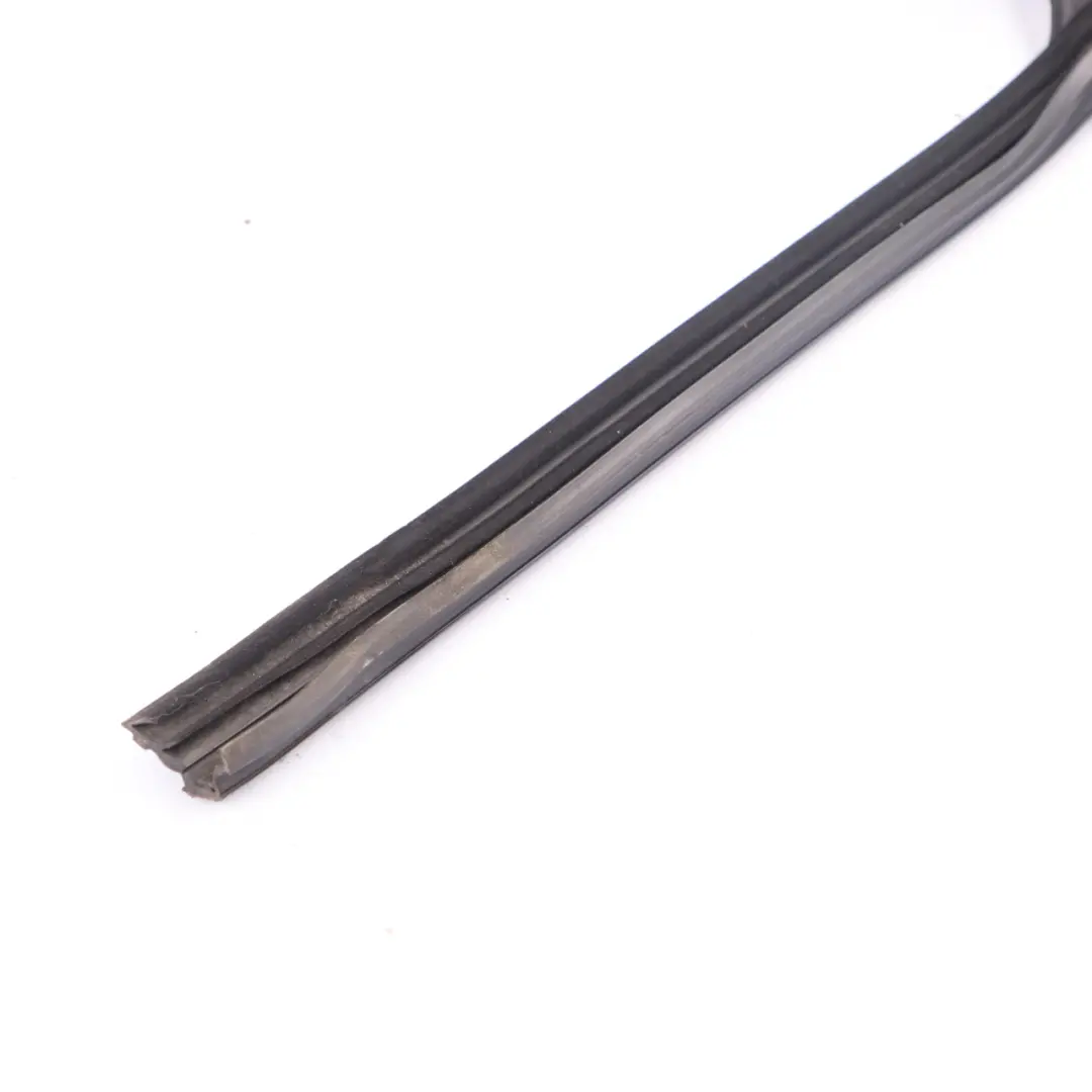 Window Guide Mercedes ML W166 Front Left N/S Door Seal Guide Rail to with Part number A1667250125 Window Guide Mercedes ML W166 Front Left N/S Door Seal Guide Rail - SKU A1667250125 - Part number A1667250125