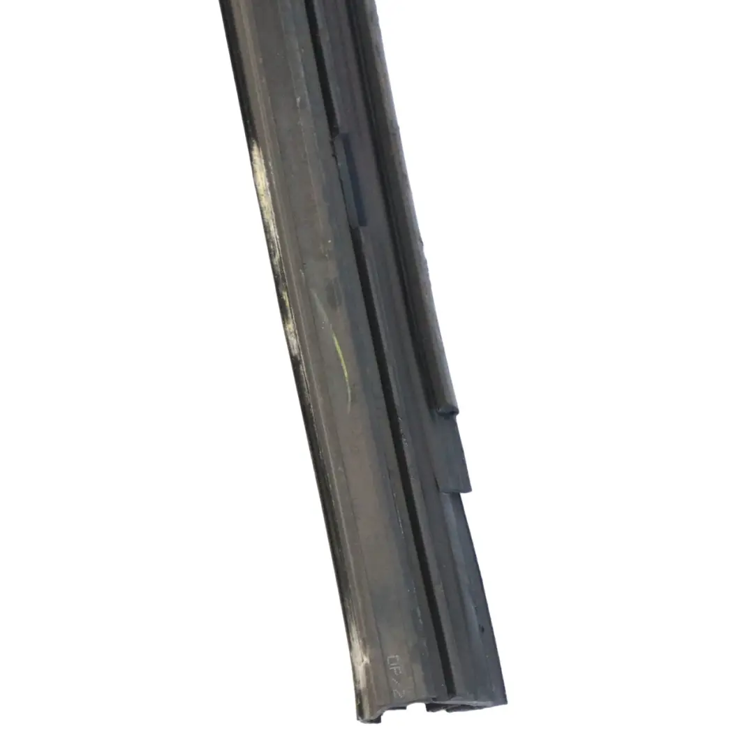 Mercedes W166 Door Seal Edge Gasket Front Left N/S Rubber Sealing - SKU A1667252300 - Part number A1667252300