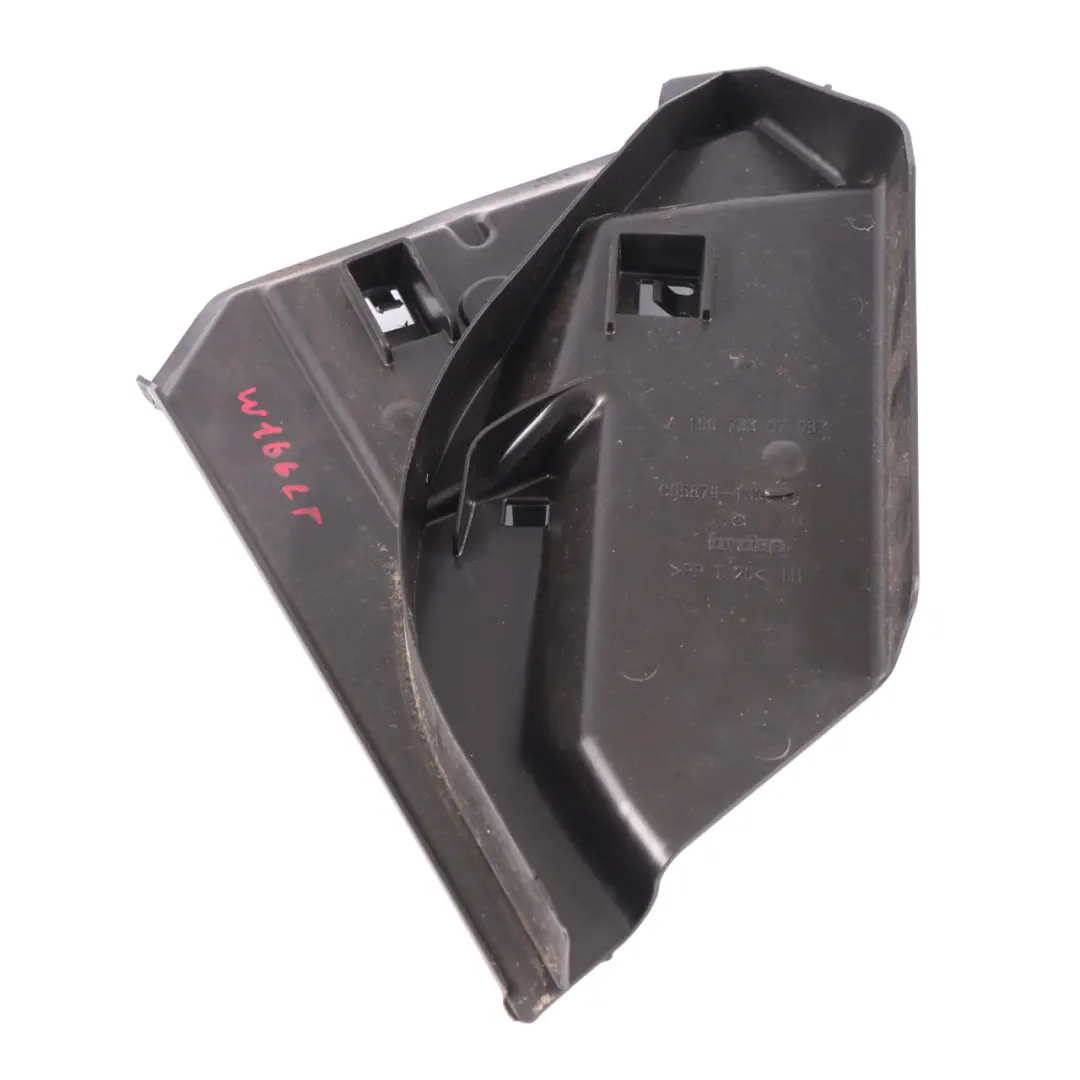 Couverclegarniture de serrure de porte arrière gauche pour Mercedes W166 à propos du numéro de pièce A1667330708 Mercedes W166 Couverclegarniture de serrure de porte arrière gauche - SKU A1667330708 - Numéro de pièce A1667330708