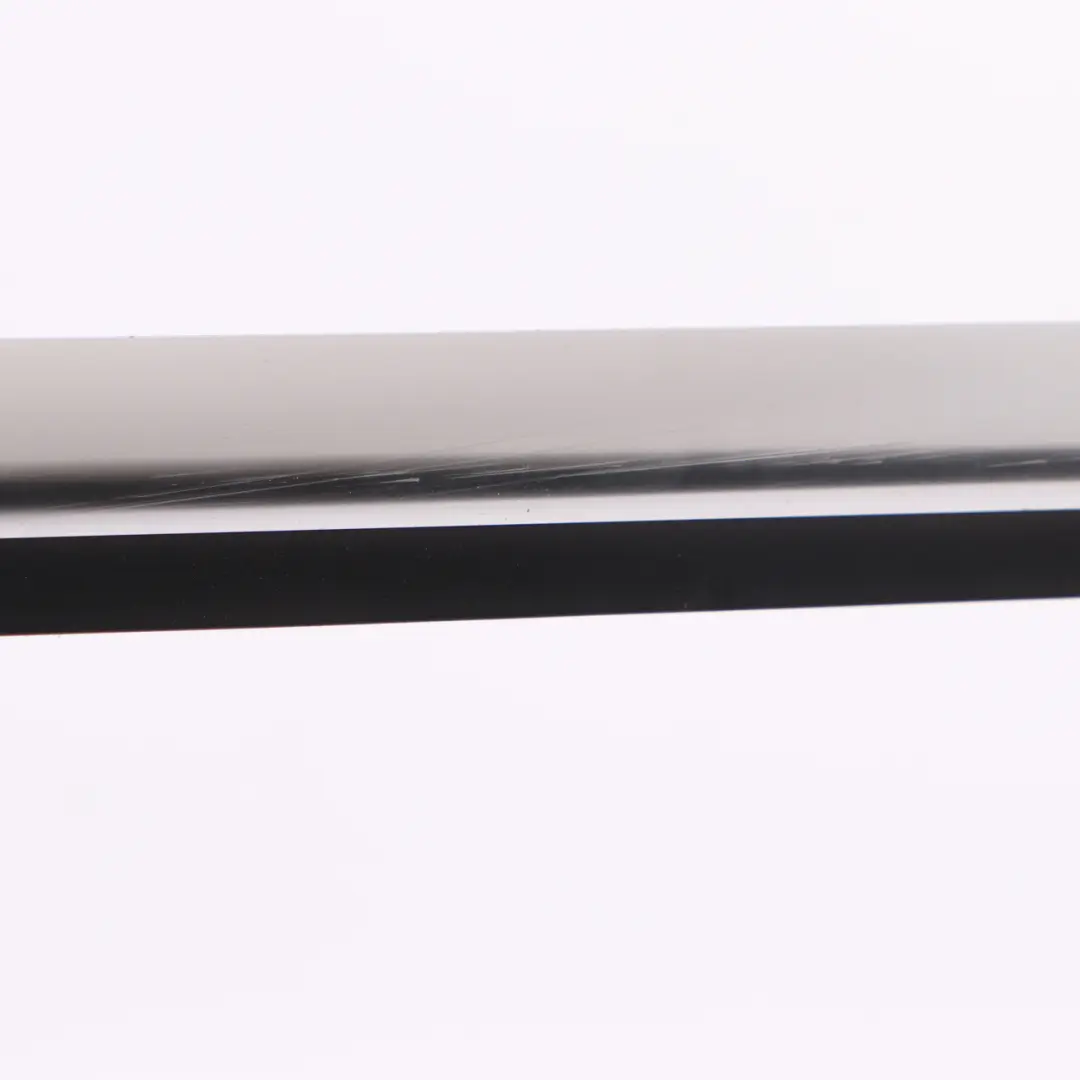 Mercedes ML W166 Tira De Carril De Sellado Puerta Trasera Derecha - SKU A1667356600 - Número de pieza A1667356600