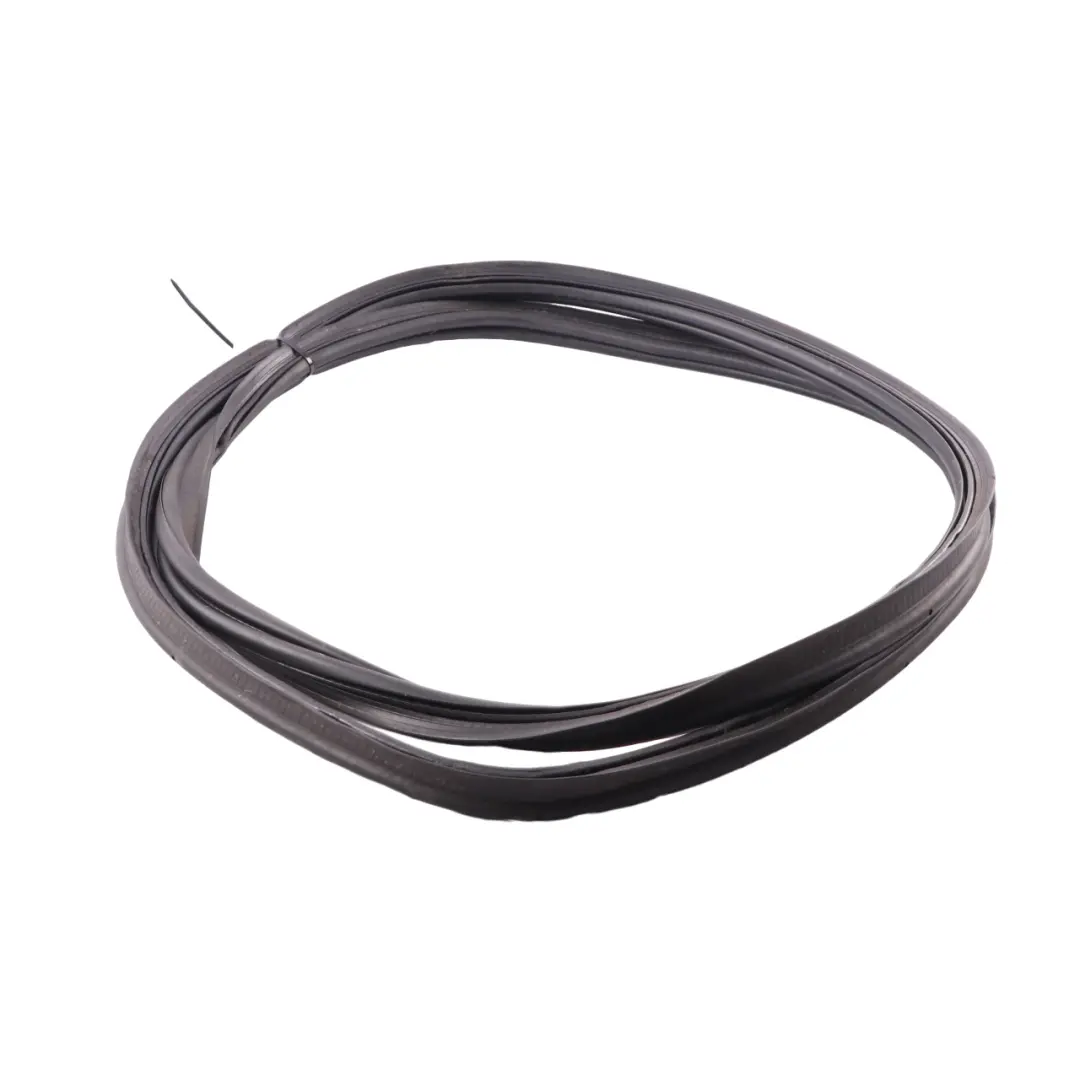 Portellone Posteriore Guarnizione Coperchio In Gomma per Mercedes W166 con numero di parte A1667400178 Mercedes W166 Portellone Posteriore Guarnizione Coperchio In Gomma - SKU A1667400178 - Numero di parte A1667400178