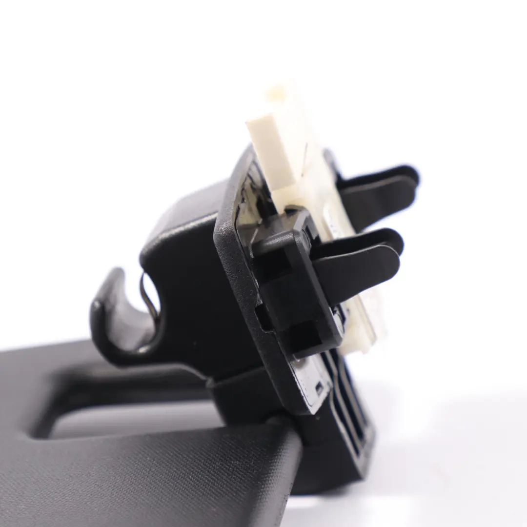 Osłona Przeciwsłoneczna Prawa Czarna do Mercedes GLE C292 ML W166 o numerze A1668100810 Mercedes GLE C292 ML W166 Osłona Przeciwsłoneczna Prawa Czarna - SKU A1668100810 - Numer Części A1668100810