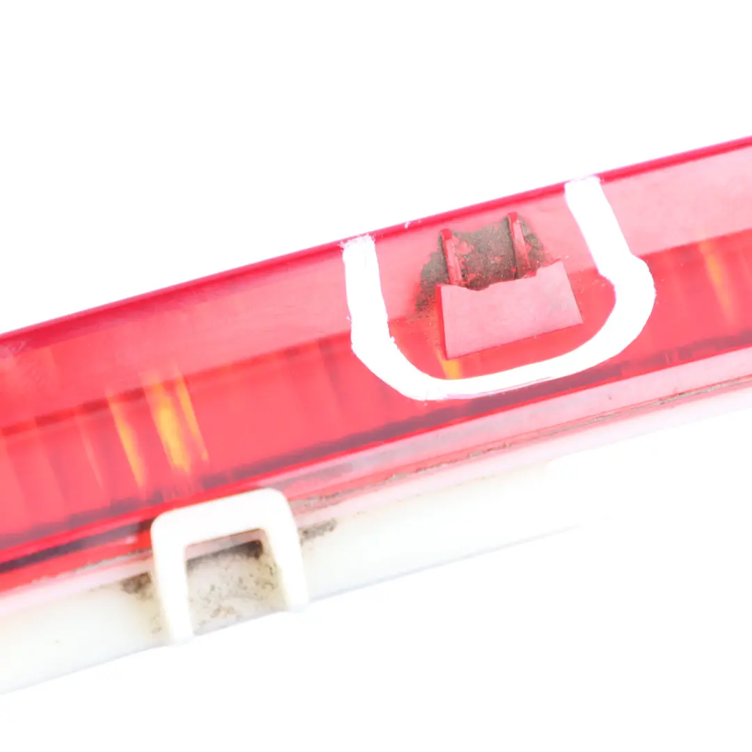 Bremsleuchte hinten dritte zusätzliche Bremsleuchte für Mercedes W166 mit Teilenummer A1668200056 Mercedes W166 Bremsleuchte hinten dritte zusätzliche Bremsleuchte - SKU A1668200056 - Teilenummer A1668200056