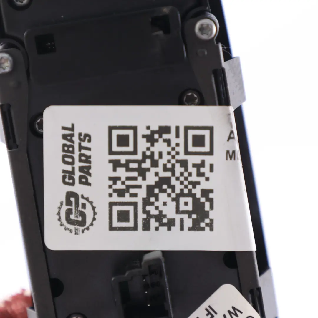 Interruttore controllo alzacristalli elettrici guida A2929055000 per Mercedes W176 con numero di parte A1669054400 Mercedes W176 Interruttore controllo alzacristalli elettrici guida A2929055000 - SKU A1669054400-3 - Numero di parte A1669054400