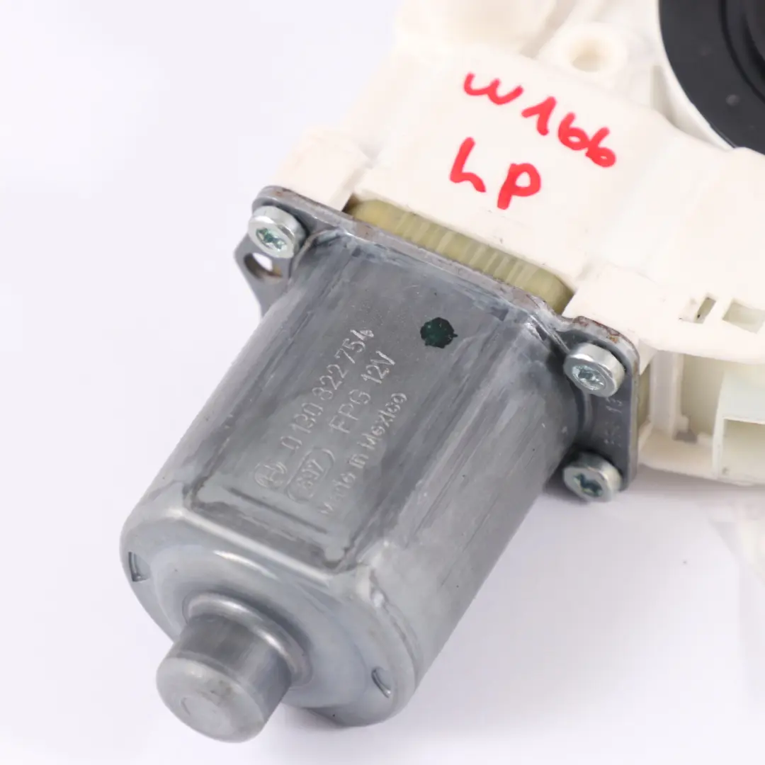 Silniczek Podnośnik Szyby Przedni Lewy Przód Lewy do Mercedes W166 o numerze A1669060201 Mercedes W166 Silniczek Podnośnik Szyby Przedni Lewy Przód Lewy - SKU A1669060201 - Numer Części A1669060201