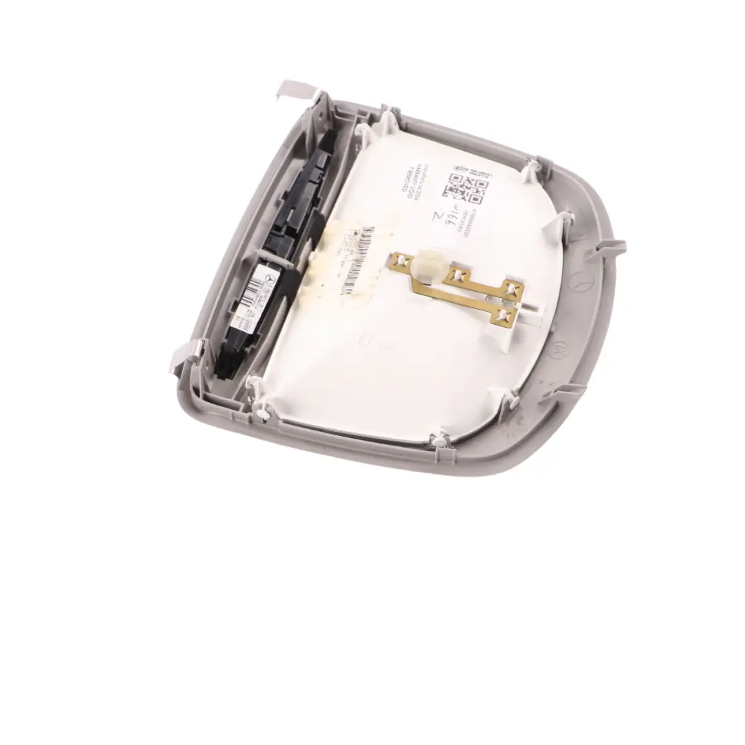 Lampka Oświetlenie Podsufitki Beż do Mercedes ML W166 o numerze A1669066500 Mercedes ML W166 Lampka Oświetlenie Podsufitki Beż - SKU A1669066500 - Numer Części A1669066500