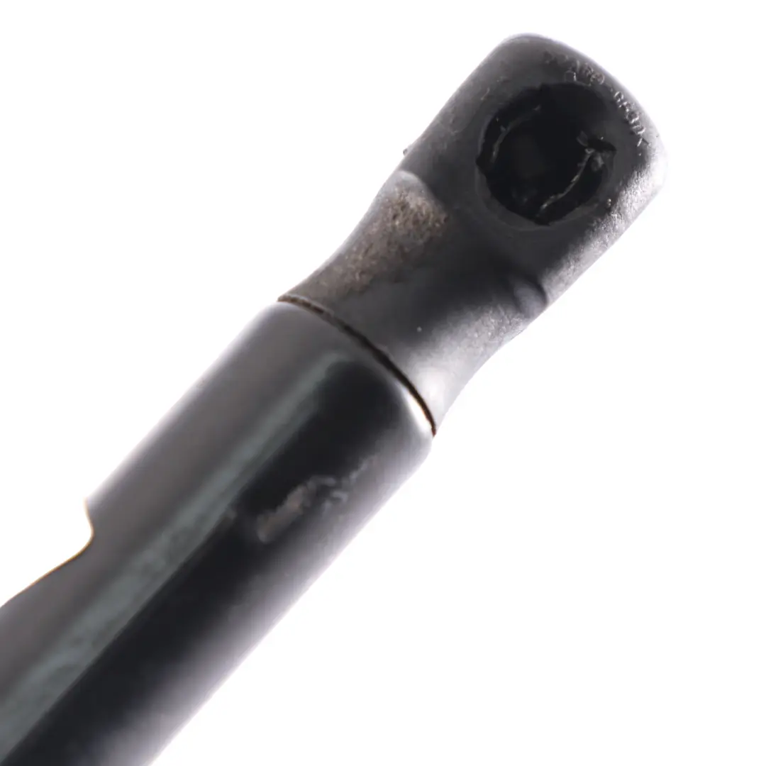 Cofano motore molla gas anteriore sinistra per Mercedes ML W166 con numero di parte A1669802464 Mercedes ML W166 Cofano motore molla gas anteriore sinistra - SKU A1669802464 - Numero di parte A1669802464