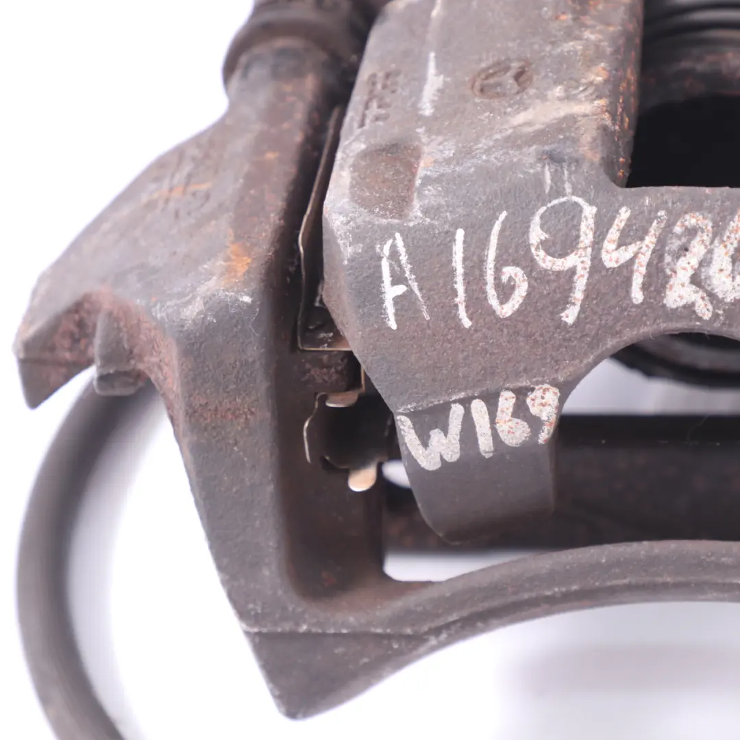 Etrier de frein de roue avant gauche 276x22 pour Mercedes 169 W245 à propos du numéro de pièce A1694201383 Mercedes 169 W245 Etrier de frein de roue avant gauche 276x22 - SKU A1694201383-1 - Numéro de pièce A1694201383