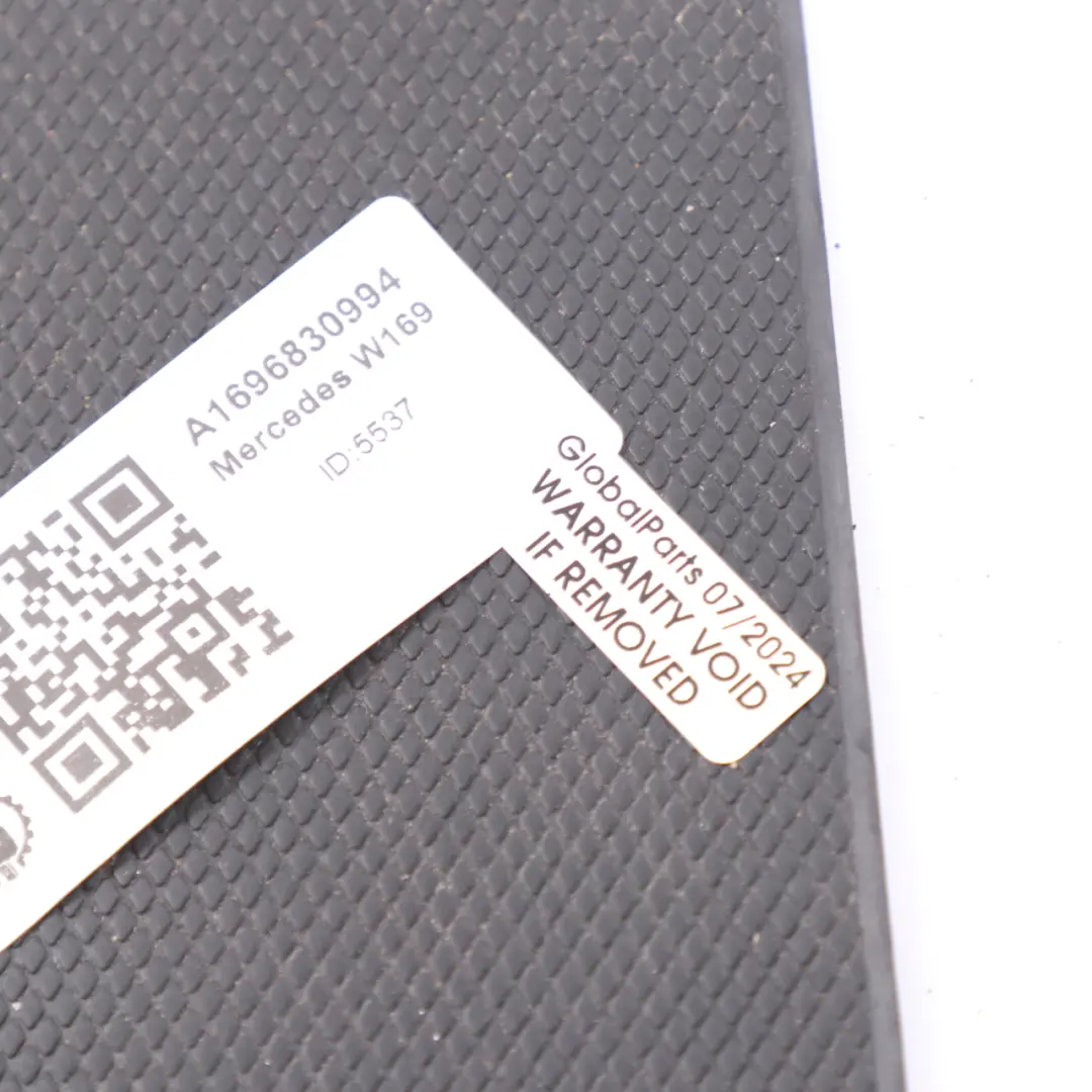 Mercedes W169 Alfombrilla de goma Portavasos Portabebidas Portavasos - SKU A1696830994 - Número de pieza A1696830994